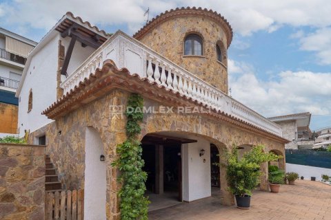 Talo myytävänä Platja D'aro, Girona, Espanja, 4 makuuhuonetta, 363 m2 No. 177159 - kuva 3