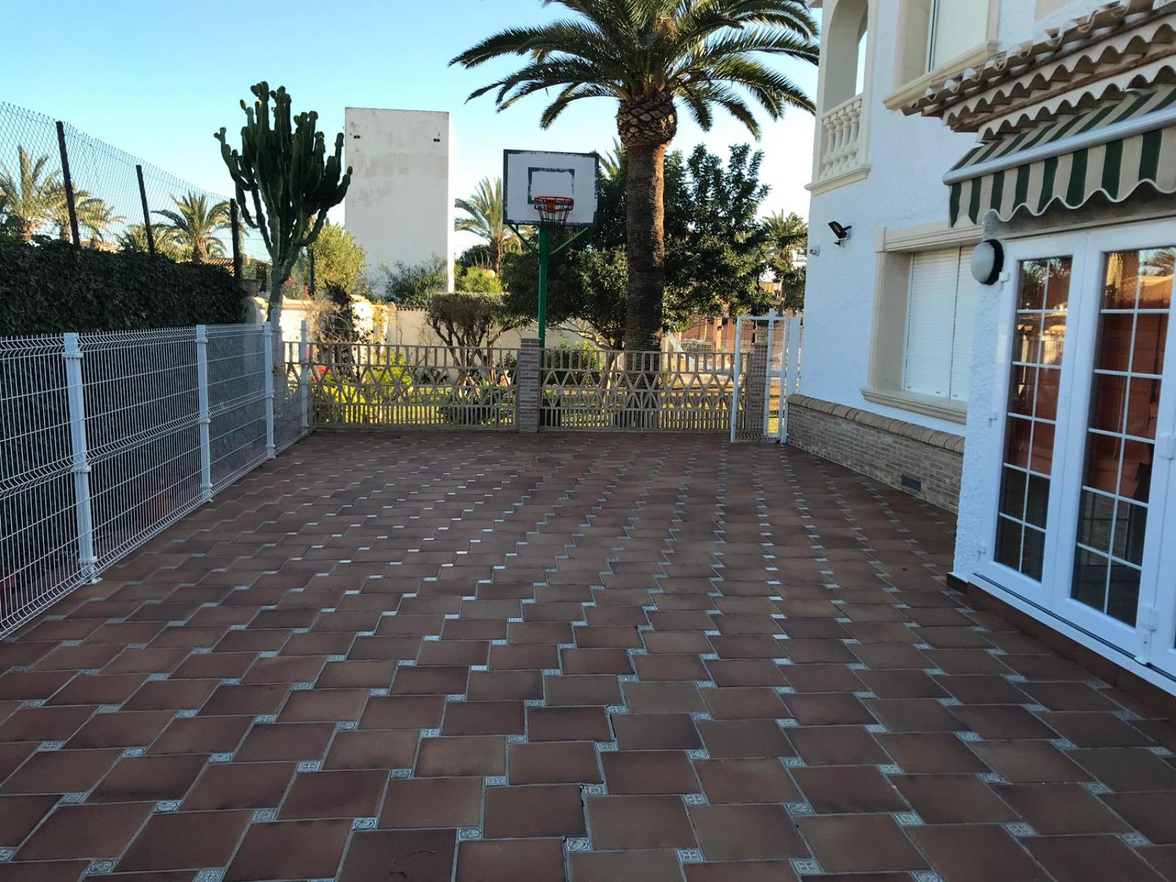 Huvila Alicante, Espanja 6 makuuhuonetta, 545 m2 No. 142956