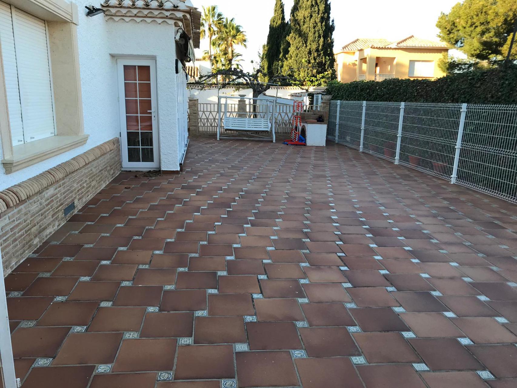 Huvila Alicante, Espanja 6 makuuhuonetta, 545 m2 No. 142956