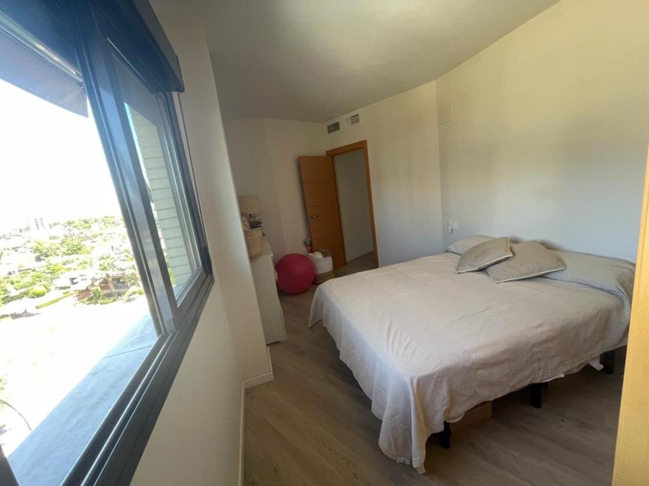 Квартира в Сан-Хуан, Аликанте, Испания 2 спальни, 90м2 №142957