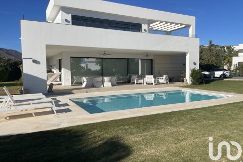 Hus i Mijas, Malaga, Spanien 3 sovrum, 296 kvm. Nr. 153782