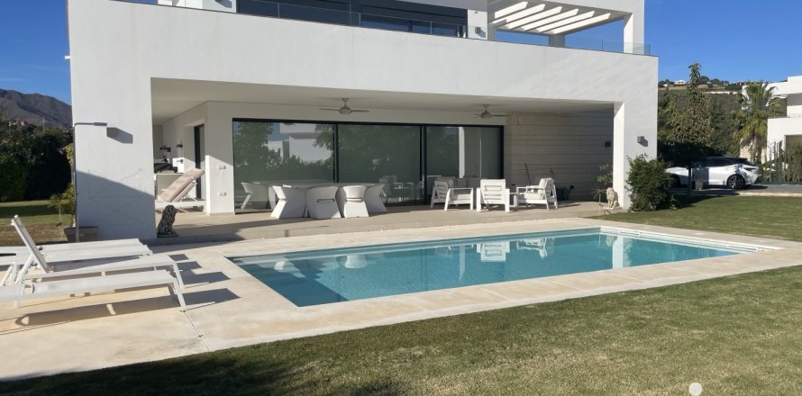 Сasa en Mijas, Málaga, España 3 dormitorios, 296 m2 No. 153782