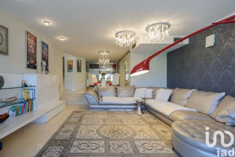 Продажа дома в Льорет-де-Мар, Герона, Испания 4 спальни, 352м2 №153783 - фото 3