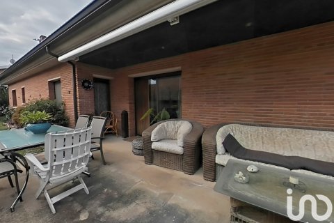 Продажа дома в Альпикат, Лерида, Испания 6 спален, 375м2 №153780 - фото 15