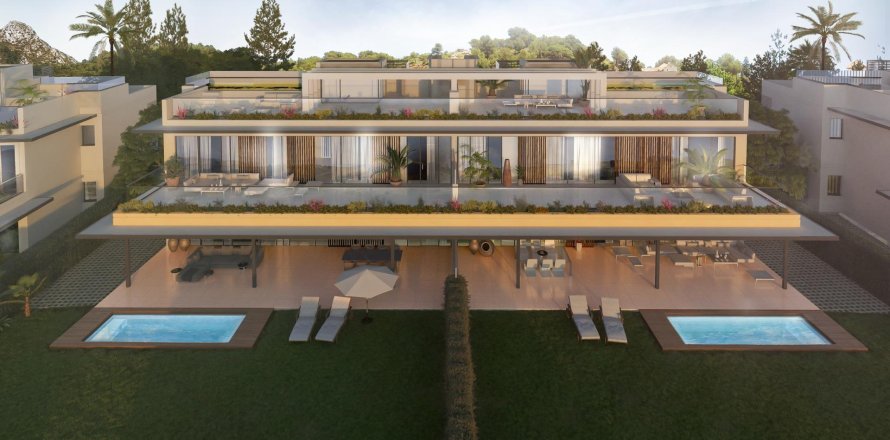 Bungalow in Marbella, Malaga, Spain 4 bedrooms, 252 sq.m. No. 169095