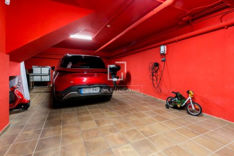 Villa for sale in Gava, Barcelona, Spain 3 bedrooms, 231 sq.m. No. 150306 - photo 28