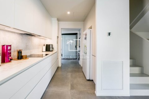 Villa for sale in Gava, Barcelona, Spain 3 bedrooms, 231 sq.m. No. 150306 - photo 23