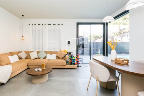 Villa in Gava, Barcelona, Spain 3 bedrooms, 231 sq.m. No. 150306