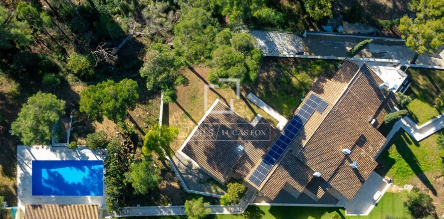 Villa in Cabrera de Mar, Barcelona, Spain 8 bedrooms, 832 sq.m. No. 150305