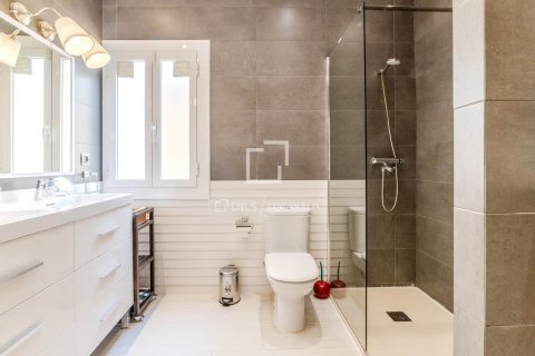 Villa en venta en Sitges, Barcelona, España 4 dormitorios, 129 m2 No. 150301 - foto 15