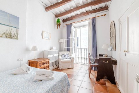 Villa en venta en Sitges, Barcelona, España 4 dormitorios, 129 m2 No. 150301 - foto 2