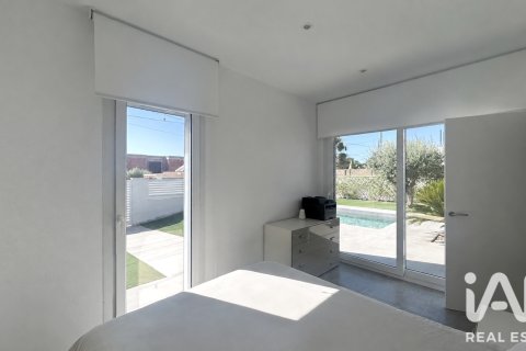 Продажа дома в Л'Аметлья-де-Мар, Таррагона, Испания 3 спальни, 140м2 №188087 - фото 17