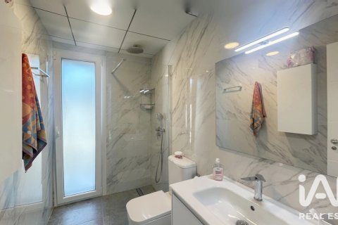 Продажа дома в Л'Аметлья-де-Мар, Таррагона, Испания 3 спальни, 140м2 №188087 - фото 11