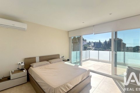 Продажа дома в Л'Аметлья-де-Мар, Таррагона, Испания 3 спальни, 140м2 №188087 - фото 19