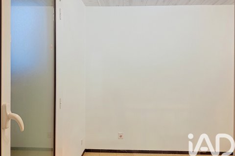 Apartment à vendre à Barcelona, Espagne, 4 chambres, 92 m2 No. 188088 - photo 16