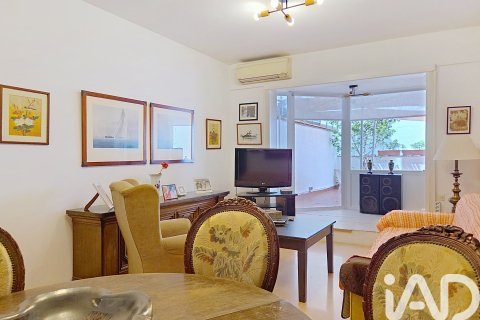Apartment à vendre à Barcelona, Espagne, 4 chambres, 92 m2 No. 188088 - photo 4