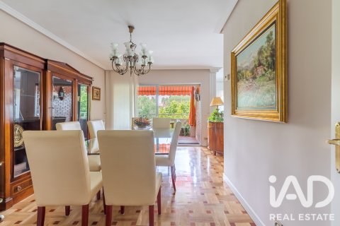 Продажа квартиры в Посуэло де Аларкон, Мадрид, Испания 5 спален, 256м2 №188082 - фото 3