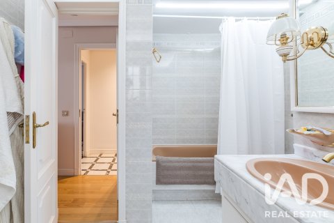 Продажа квартиры в Посуэло де Аларкон, Мадрид, Испания 5 спален, 256м2 №188082 - фото 23