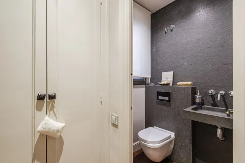 Apartamento en venta en Barcelona, España 4 dormitorios, No. 141144 - foto 26