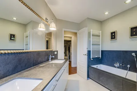 Apartamento en venta en Barcelona, España 4 dormitorios, No. 141144 - foto 18