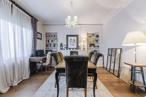 Apartamento en venta en Barcelona, España 4 dormitorios, No. 141144 - foto 4