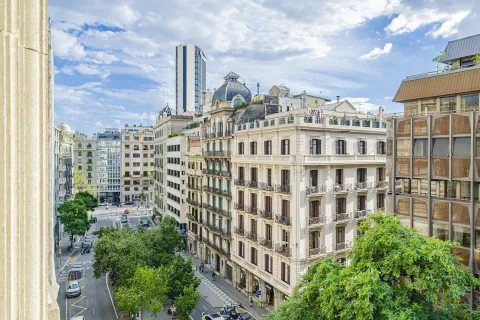 Apartamento en venta en Barcelona, España 4 dormitorios, No. 141144 - foto 28