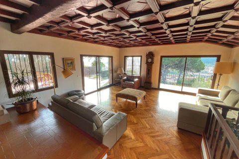 Сasa en venta en Sant Feliu de Guíxols, Gerona, España 5 dormitorios, No. 141149 - foto 7