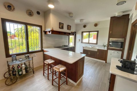 Сasa en venta en Sant Feliu de Guíxols, Gerona, España 5 dormitorios, No. 141149 - foto 14