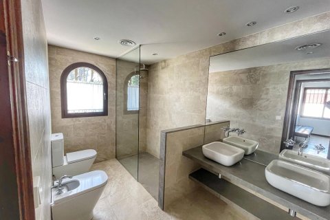 Сasa en venta en Sant Feliu de Guíxols, Gerona, España 5 dormitorios, No. 141149 - foto 19