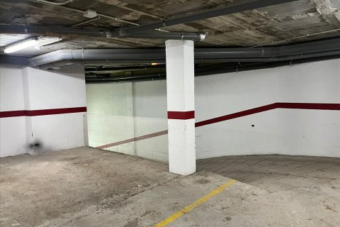 Garage a Barcelona, Spagna 15 mq. N° 191450