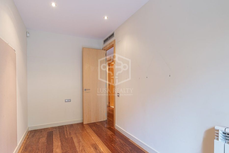 Apartamento en Barcelona, España 3 dormitorios, 115 m2 No. 78439