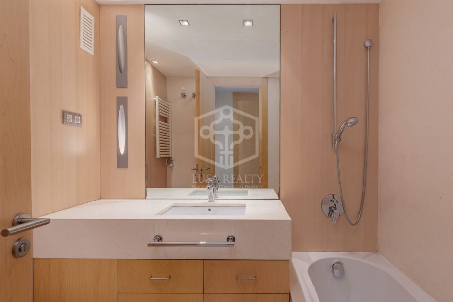 Apartamento en Barcelona, España 3 dormitorios, 115 m2 No. 78439