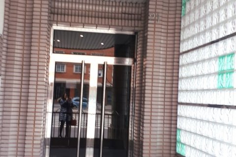 Apartamento en alquiler en León, España 2 dormitorios, 86 m2 No. 195758 - foto 3