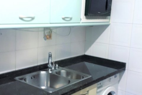 Apartamento en alquiler en León, España 2 dormitorios, 86 m2 No. 195758 - foto 18