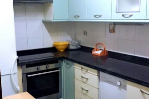 Apartamento en alquiler en León, España 2 dormitorios, 86 m2 No. 195758 - foto 17