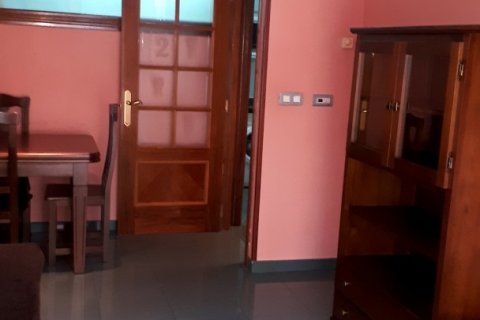 Apartamento en alquiler en León, España 2 dormitorios, 86 m2 No. 195758 - foto 11
