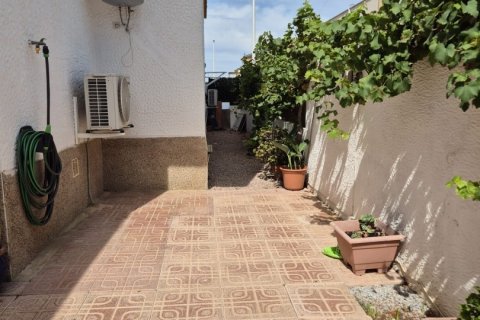 Huoneisto vuokrattavana Santa Pola, Alicante, Espanja, 3 makuuhuonetta, 71 m2 No. 195753 - kuva 3