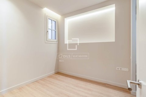 Apartamento en venta en Barcelona, España 3 dormitorios, 142 m2 No. 192777 - foto 30