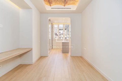 Apartamento en venta en Barcelona, España 3 dormitorios, 142 m2 No. 192777 - foto 21