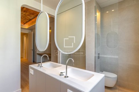 Apartamento en venta en Barcelona, España 3 dormitorios, 142 m2 No. 192777 - foto 17