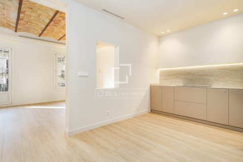 Apartamento en venta en Barcelona, España 3 dormitorios, 142 m2 No. 192777 - foto 7