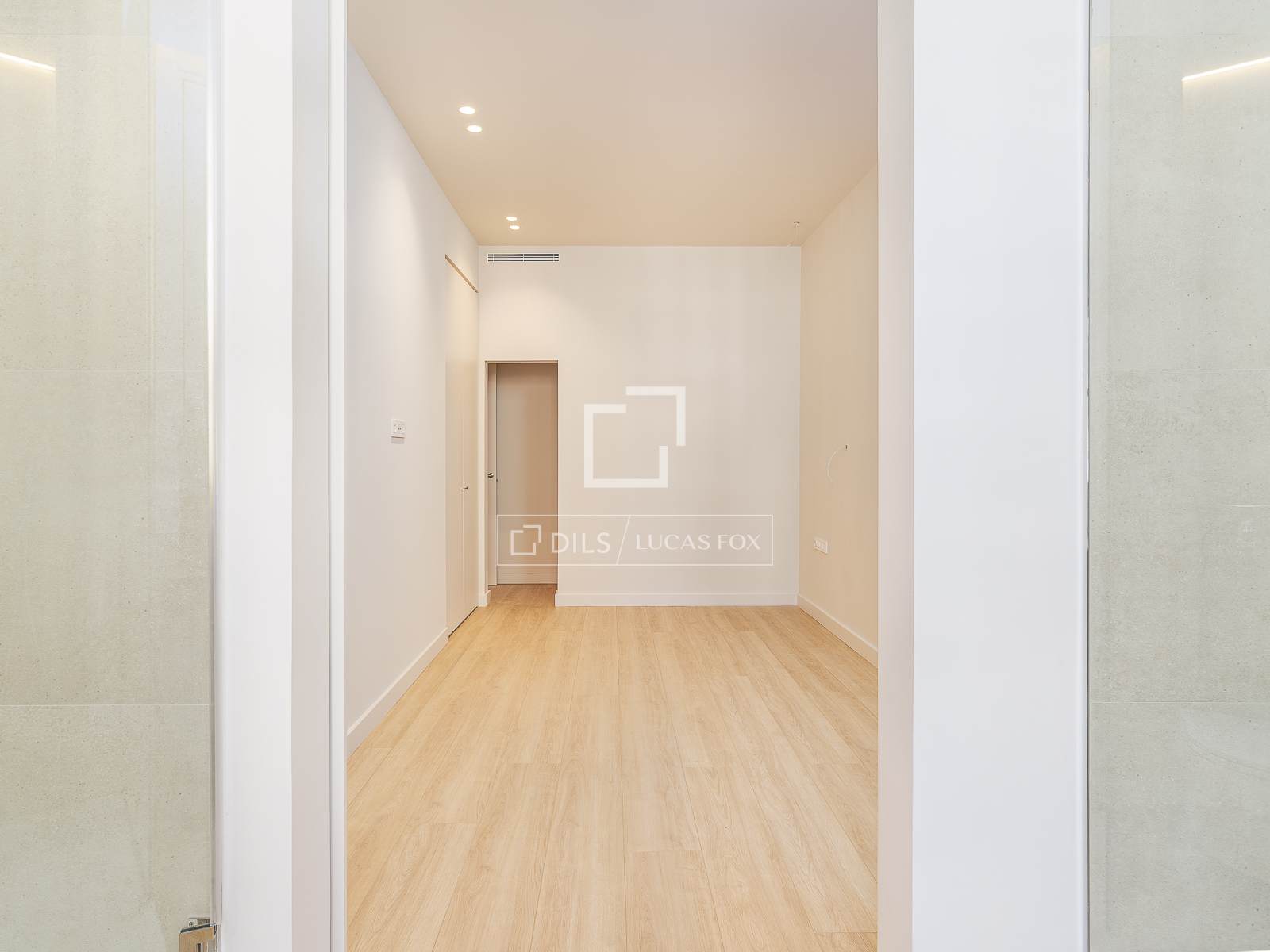 Huoneisto Barcelona, Espanja 3 makuuhuonetta, 142 m2 No. 192777