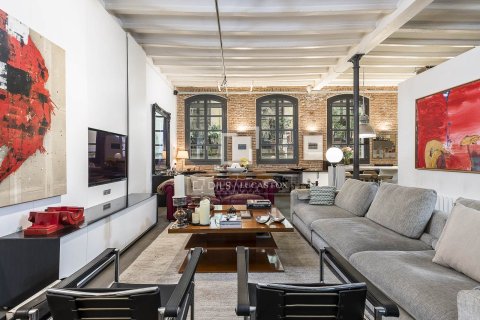 Huoneisto myytävänä Barcelona, Espanja, 2 makuuhuonetta, 162 m2 No. 192775 - kuva 2