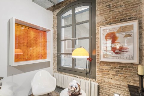 Huoneisto myytävänä Barcelona, Espanja, 2 makuuhuonetta, 162 m2 No. 192775 - kuva 30