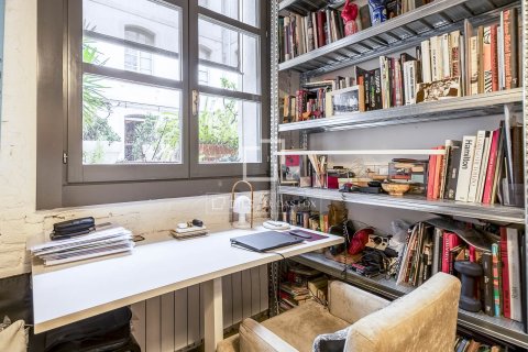 Huoneisto myytävänä Barcelona, Espanja, 2 makuuhuonetta, 162 m2 No. 192775 - kuva 28