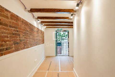 Huoneisto myytävänä Barcelona, Espanja, 3 makuuhuonetta, 132 m2 No. 192774 - kuva 12