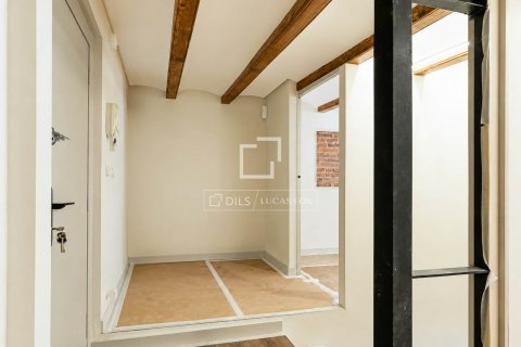 Huoneisto myytävänä Barcelona, Espanja, 3 makuuhuonetta, 132 m2 No. 192774 - kuva 13