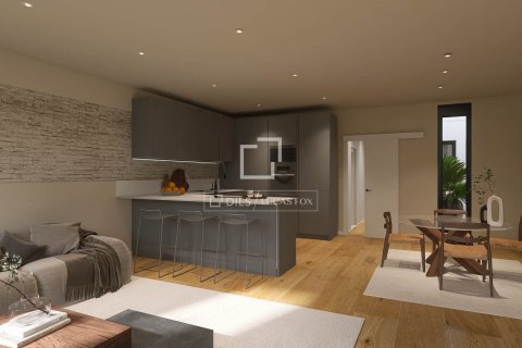 Huoneisto myytävänä Barcelona, Espanja, 3 makuuhuonetta, 132 m2 No. 192774 - kuva 2
