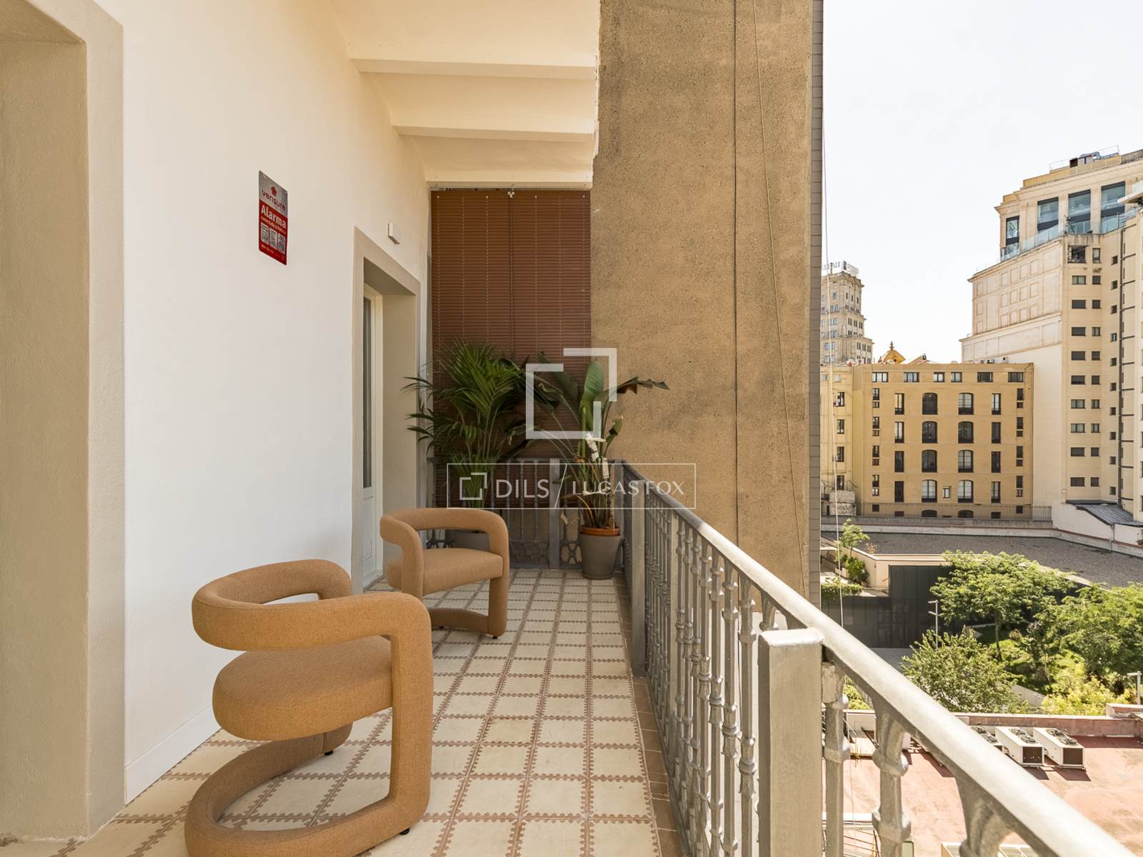 Huoneisto Barcelona, Espanja 3 makuuhuonetta, 119 m2 No. 192776