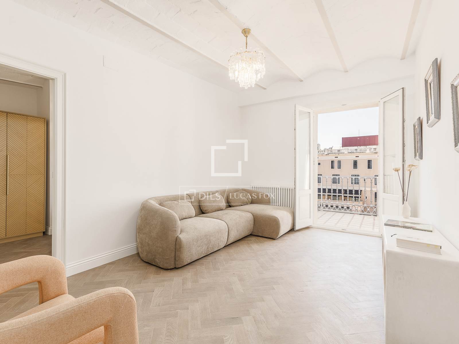 Huoneisto Barcelona, Espanja 3 makuuhuonetta, 119 m2 No. 192776